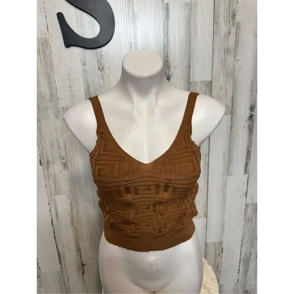 Brown tank top - Picture 5 of 8
